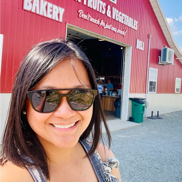 Very good condition. Rarely used sunglasses. - Picture 9 of 9